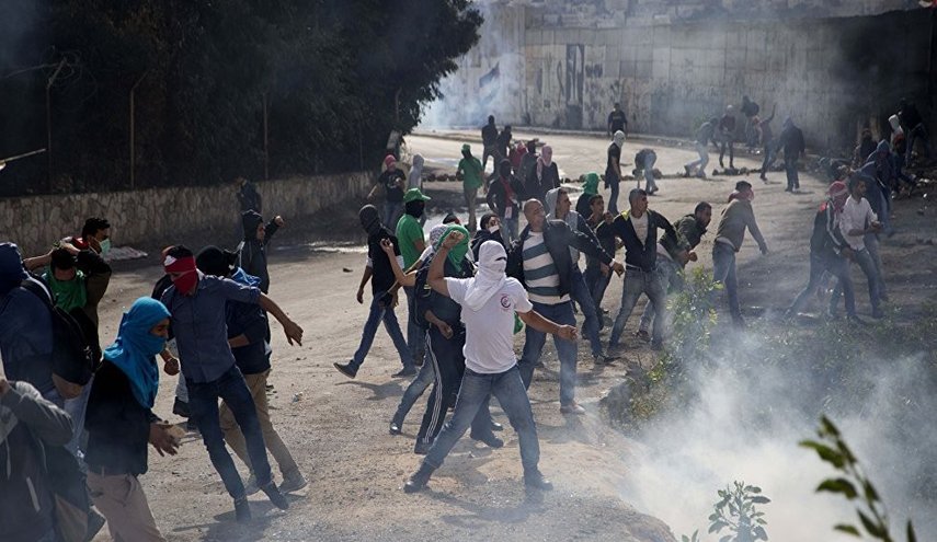مواجهات عنيفة مع قوات الاحتلال في العيسوية بالقدس