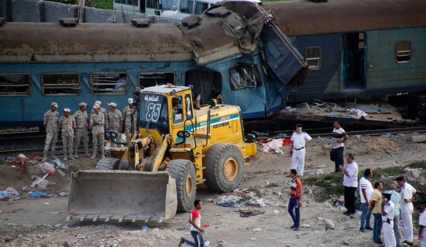 برخورد دو قطار در مصر بازهم حادثه آفرید
