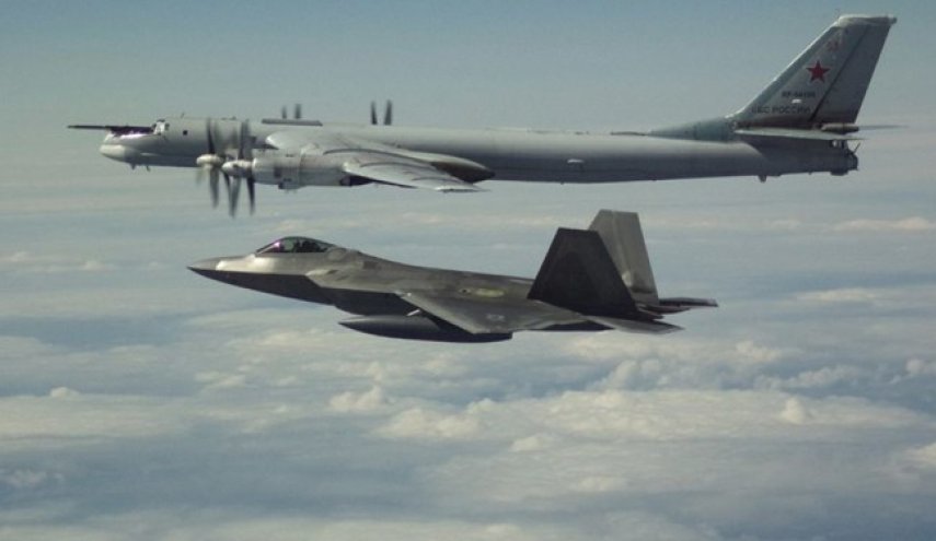رپتورهای آمریکا هواپیماهای تجسسی روسیه را نزدیک آلاسکا رهگیری کردند
