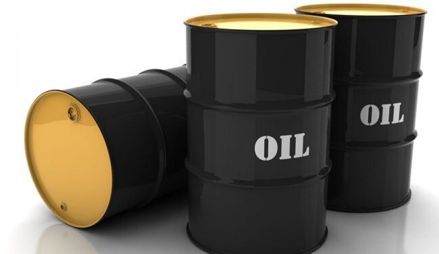 کاهش بهای جهانی نفت برای سومین روز متوالی
