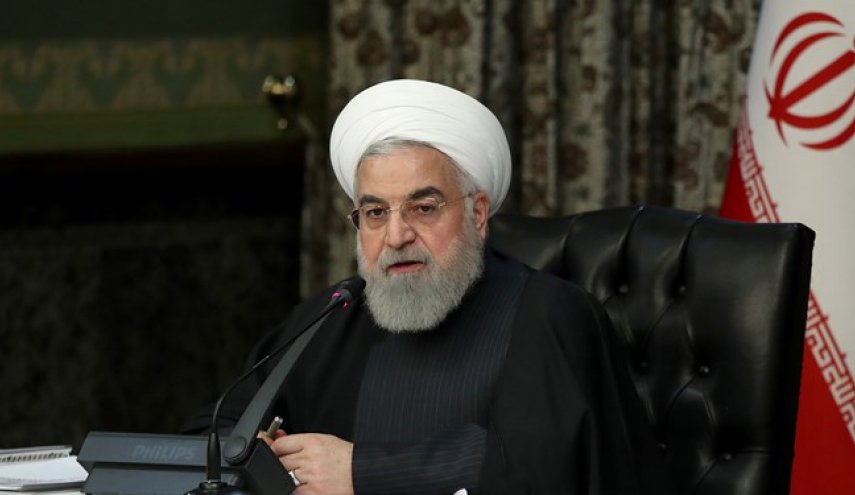 روحانی: از نیروهای مسلح که در همه سختی‌ها در کنار ملت هستند سپاسگزارم/ به مردم توصیه می‌کنیم از خانه خارج نشوند