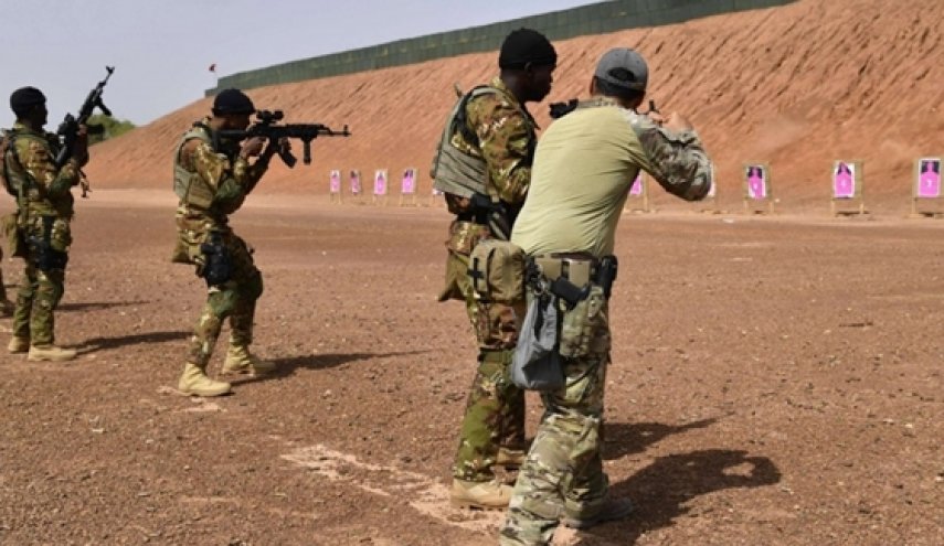 مقتل 30 جندياً في هجوم على قاعدة عسكرية شمالي مالي
