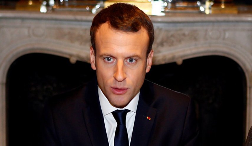 ماكرون يؤكد ان كورونا سيوقع فرنسا في أزمة