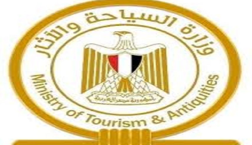 وزارة السياحة المصرية تغلق المطاعم والنوادي الليلية في فنادق القاهرة والجيزة  