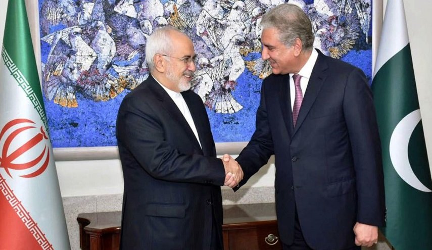 وزير خارجية باکستان يهاتف ظريف بشأن الحظر الأميركي