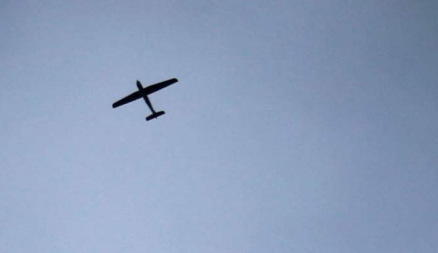 طائرة صهيونية تحلق فوق اجواء بيروت والضاحية