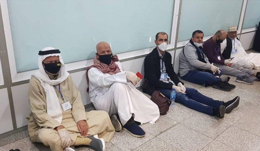 ادامه کارشکنی و بی مسئولیتی رژیم آل خلیفه در قبال شهروندان خود/ سرگردانی بحرینی ها در فرودگاه های دوحه و مسقط/ ایران⁩ آماده انتقال بهداشتی و فوری مهمانان بحرینی به منامه 