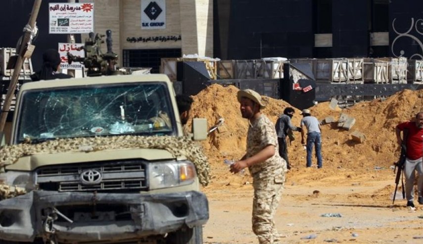 نیروهای غرب لیبی اتاق عملیات نیروهای حفتر را بمباران کردند
