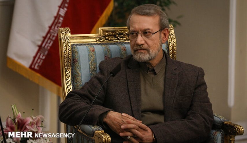 لاریجانی: باید سپاه را تکیه گاه عزت و اقتدار ایران و ایرانی بدانیم