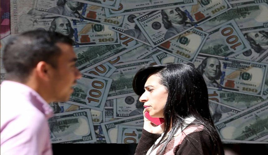 المصريون يسحبون 30 مليار جنيه من البنوك في 3 أسابيع