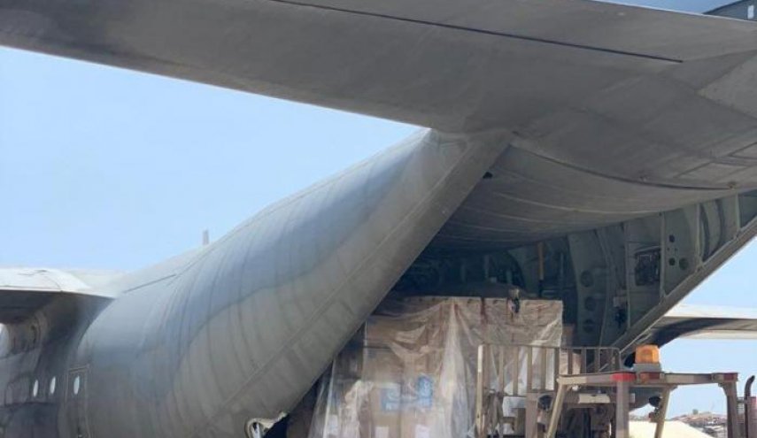 وزارة يمنية تحذر من كمامات أنزلها طيران العدوان