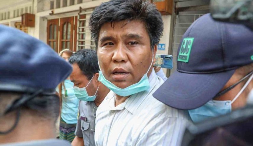 خبرنگار میانماری به اتهام مصاحبه با مسلمانان حکم حبس ابد گرفت