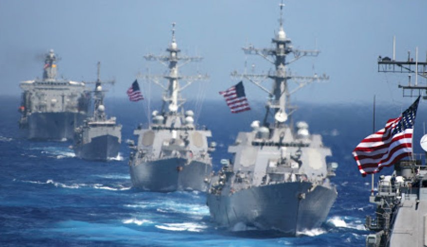 الولايات المتحدة تحرك سفنا حربية باتجاه فنزويلا
