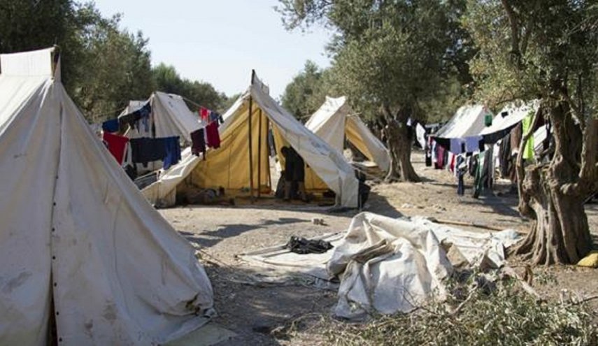 اليونان تفرض الحجر الصحي على مخيم للمهاجرين
