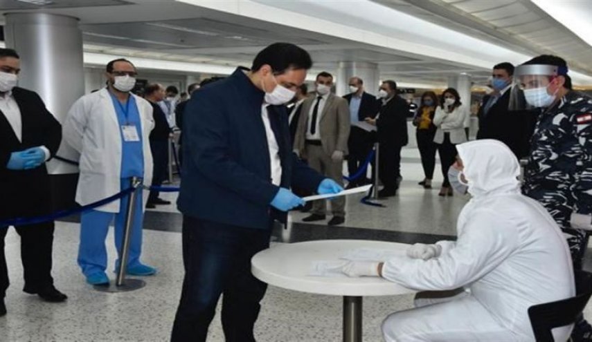دياب يتابع اجراءات عودة اللبنانيين في المطار والطائرة الاولى انطلقت من الرياض