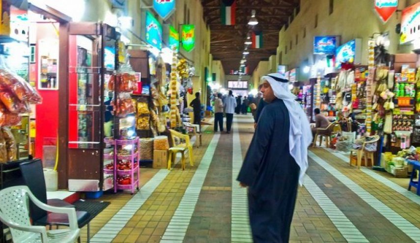 الكويت تستأنف استيراد المواد الغذائية من إيران