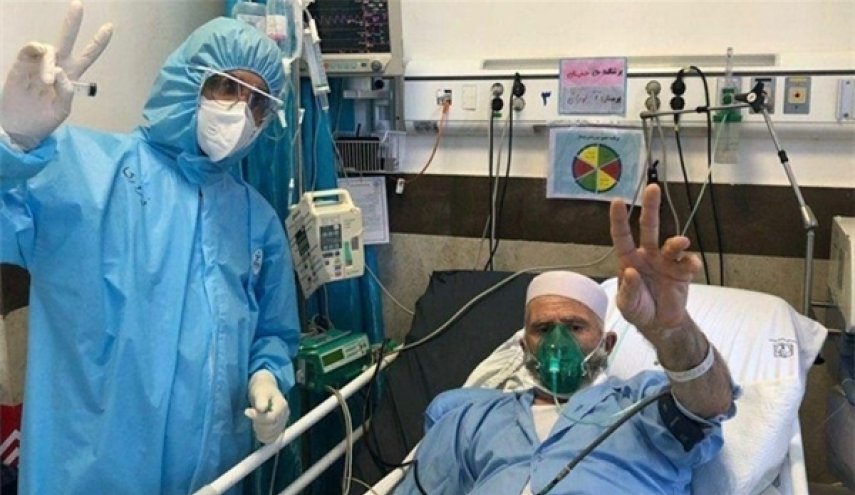 مسن ايراني يتعافى من اصابته بكورونا
