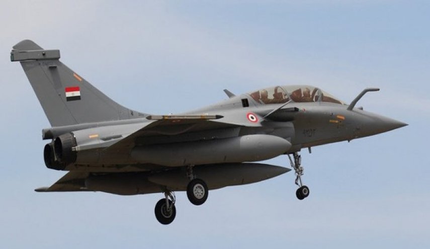 حملات هوایی مصر علیه مواضع تروریست‌ها در شبه جزیره سینا

