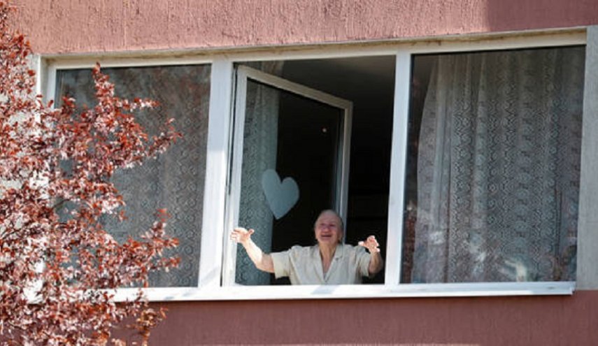 100 إصابة بكورونا داخل دار للمسنين في هنغاريا