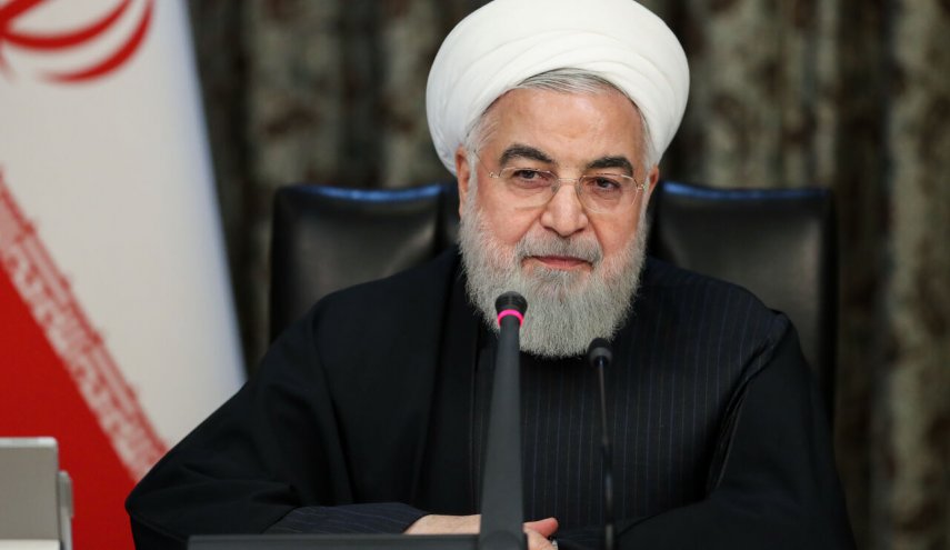 الرئيس روحاني: على صندوق النقد الدولي العمل بالتزاماته