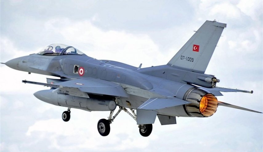 یونان ارتش ترکیه را به نقض حریم هوایی خود متهم کرد
