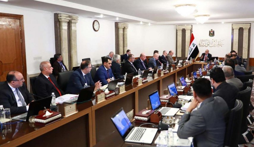 تعليق المالية النيابية العراقية على استقطاع رواتب الموظفين