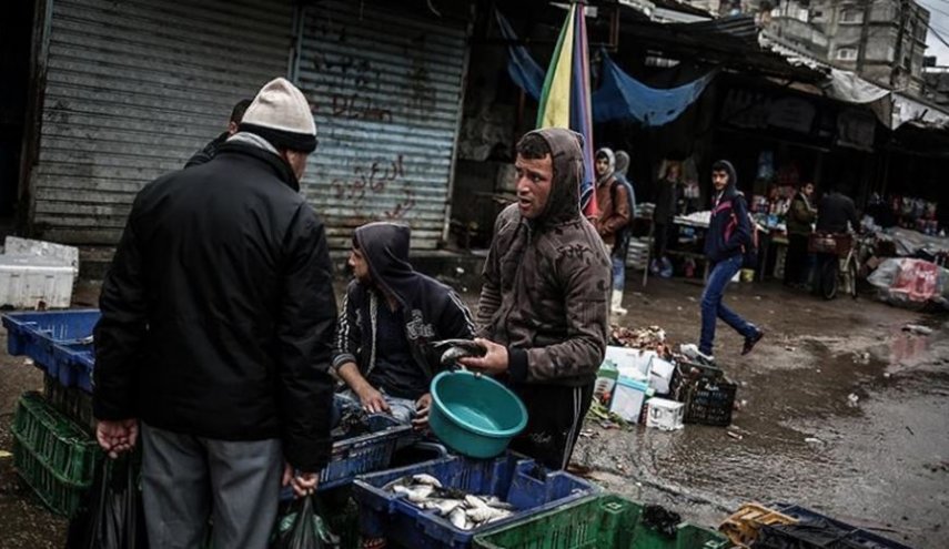 نیمی از فلسطینیان در سرزمین‌های اشغالی بیکار و زیر خط فقر هستند
