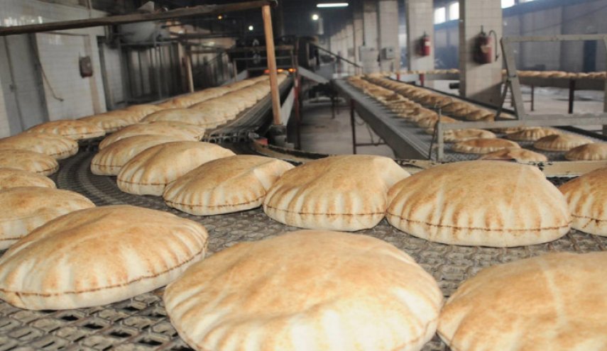  تعليق قرار وقف توزيع الخبز في لبنان
