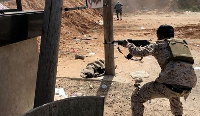 تسلط نیروهای دولت وفاق ملی بر چند پایگاه نظامی نزدیک 'ترهونه'