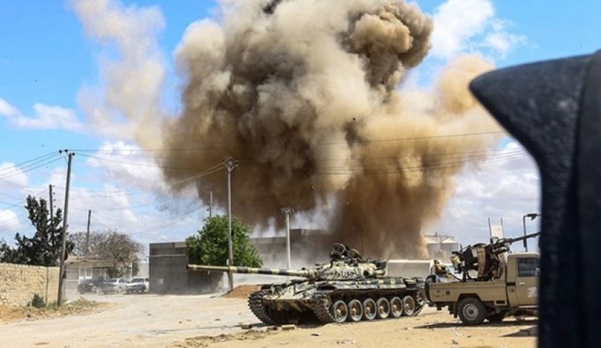 کشته شدن یک فرمانده نیروهای حفتر در حمله به پایگاه «الوطیه»