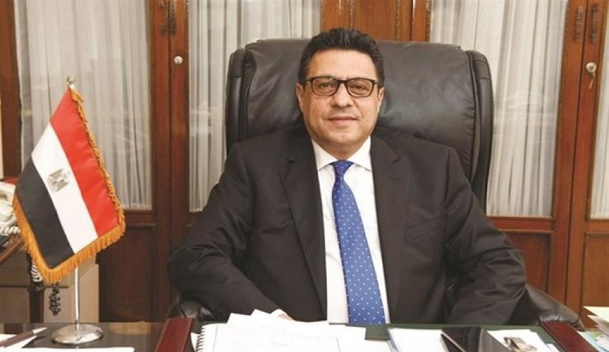 سفير مصر بالكويت يعلق على محاولات 