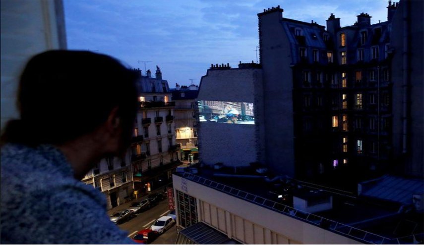 سينما باريسية تعرض أفلامها في الهواء الطلق بسبب كورونا