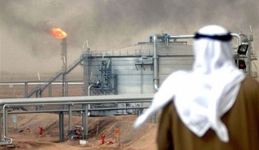سعودی ها کاهش تولید نفت را آغاز کردند