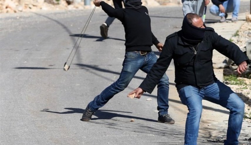 زخمی شدن چند فلسطینی در یورش نظامیان صهیونیست به کرانه باختری