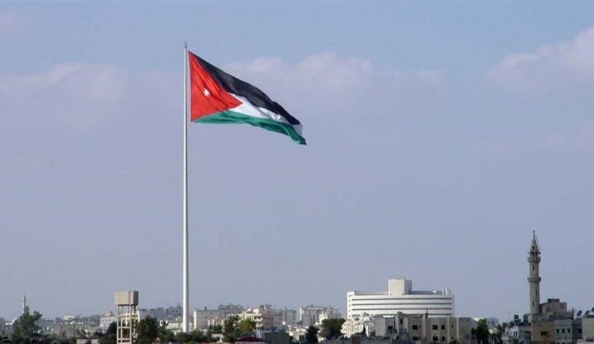 السلطات الأردنية تسمح بخروج السيارات من البيوت