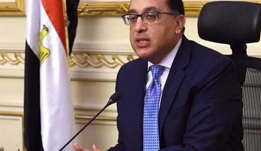 بعد فرض الطوارئ.. رئيس الوزراء المصري يصدر قرارا جديدا!