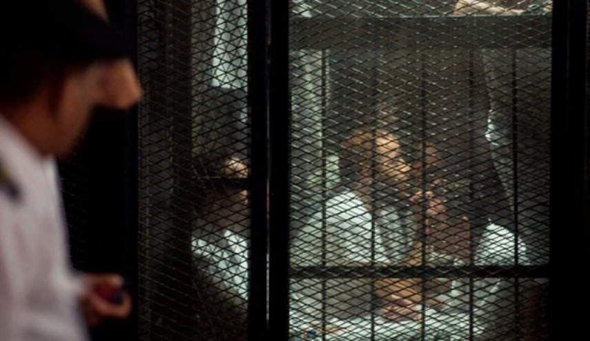 گزارش یک نهاد حقوقی از وضعیت وخیم زندانیان مصری در سایه «استبداد و کرونا»