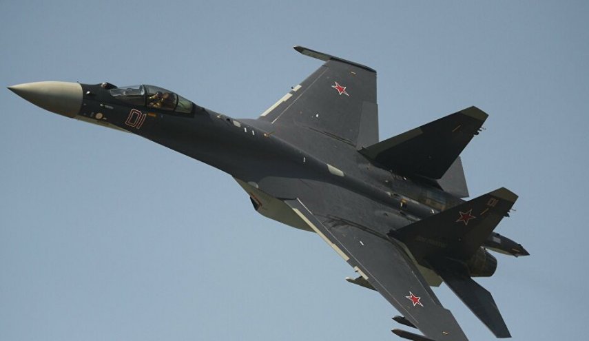 مقاتلة روسية تلقن طائرة تجسس أمريكية درسا قاسيا فوق سوريا