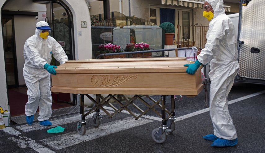 کاهش چشمگیر تلفات کرونا در ایتالیا
