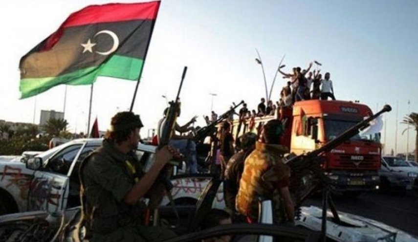 قوات حكومة الوفاق الليبية تشن ضربات على قاعدة الوطية
