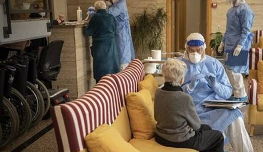 بازگرداندن بی‌سروصدای بیماران مبتلا به کرونا به خانه‌های سالمندان انگلیس
