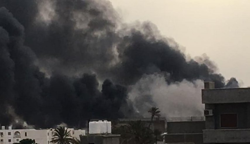 حمله موشکی شبه‌نظامیان «حفتر» به فرودگاه معیتقیه