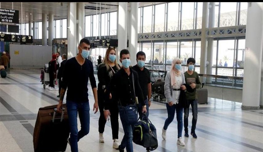 العالقون السوريون يدفعون قيمة تذكرة الطيران بالليرة