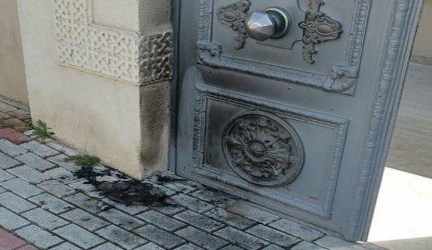 حاول إحراق كنيسة في تركيا لاعتقاده أن الأرمن سبب تفشي كورونا!
