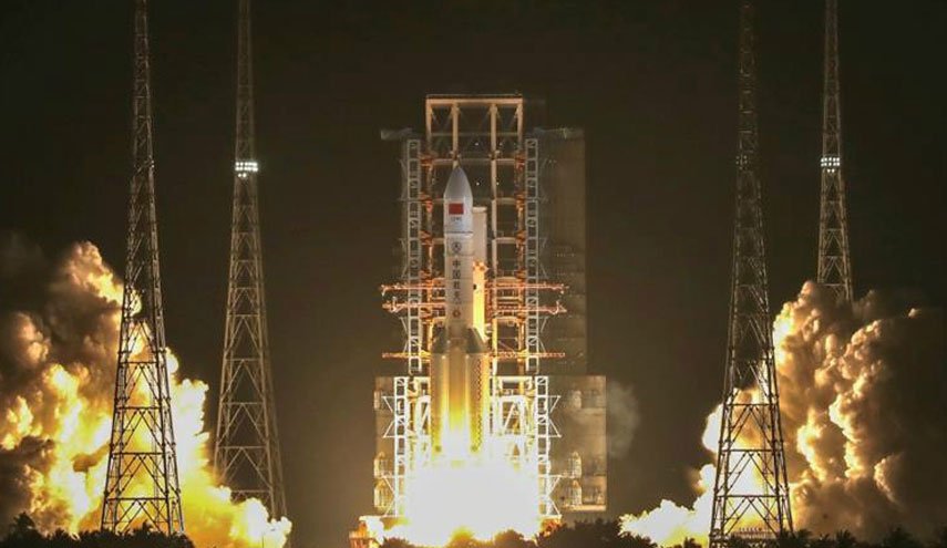 موشک ماهواره بر لانگ مارچ چین؛ نخستین ماموریت پرواز با موفقیت کامل/ سقوط موشک فضایی ۱۸ تنی چین با قابلیت بازگشت به زمین در ساحل آفریقا/ گام پکن برای ماموریت مرحله سوم پروژه فضایی سرنشین دار 
