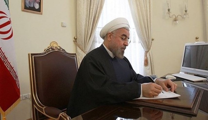 الرئيس الايراني يعزي بوفاة مندوب ايران بمنظمة أوبك