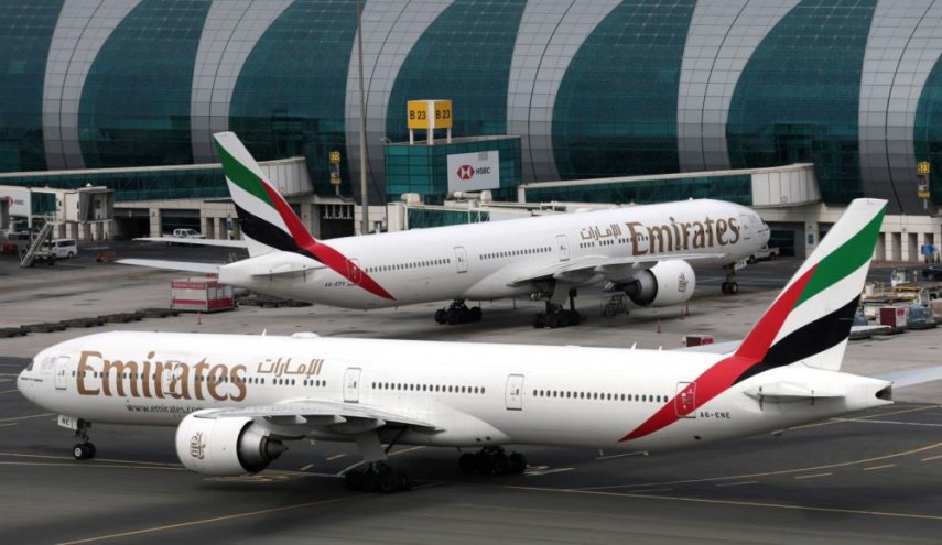 طيران الإمارات تنفي فصل كوادرها بصورة جماعية