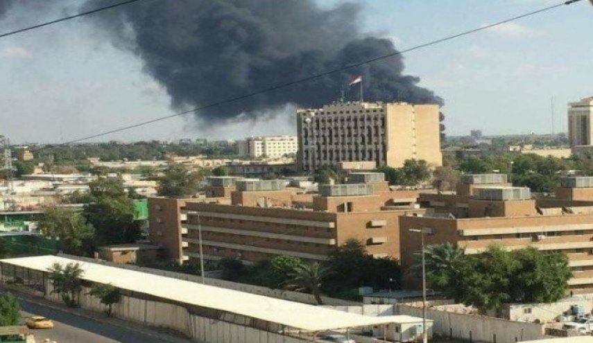 سقوط صواريخ قرب السفارة الأمريكية في بغداد
