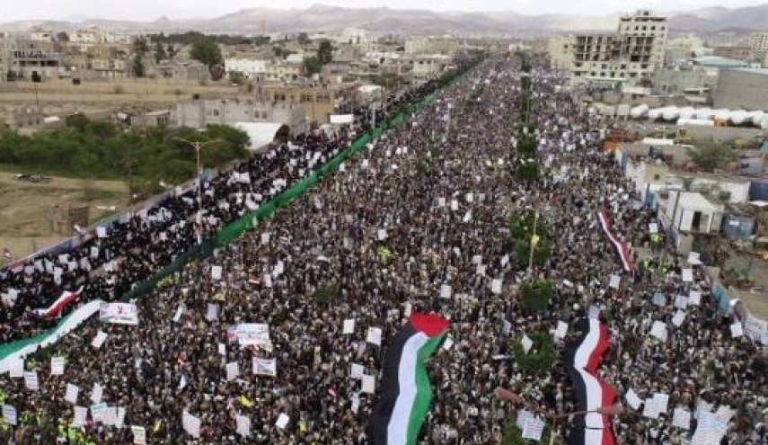 الشعب اليمني رغم الجراح..القضية الفلسطينية ستبقى الأولى للأمة