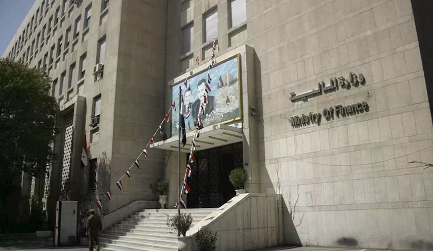 المالية السورية تقرر حجزا احتياطيا لأموال مؤسسي شركة 'شام تور'